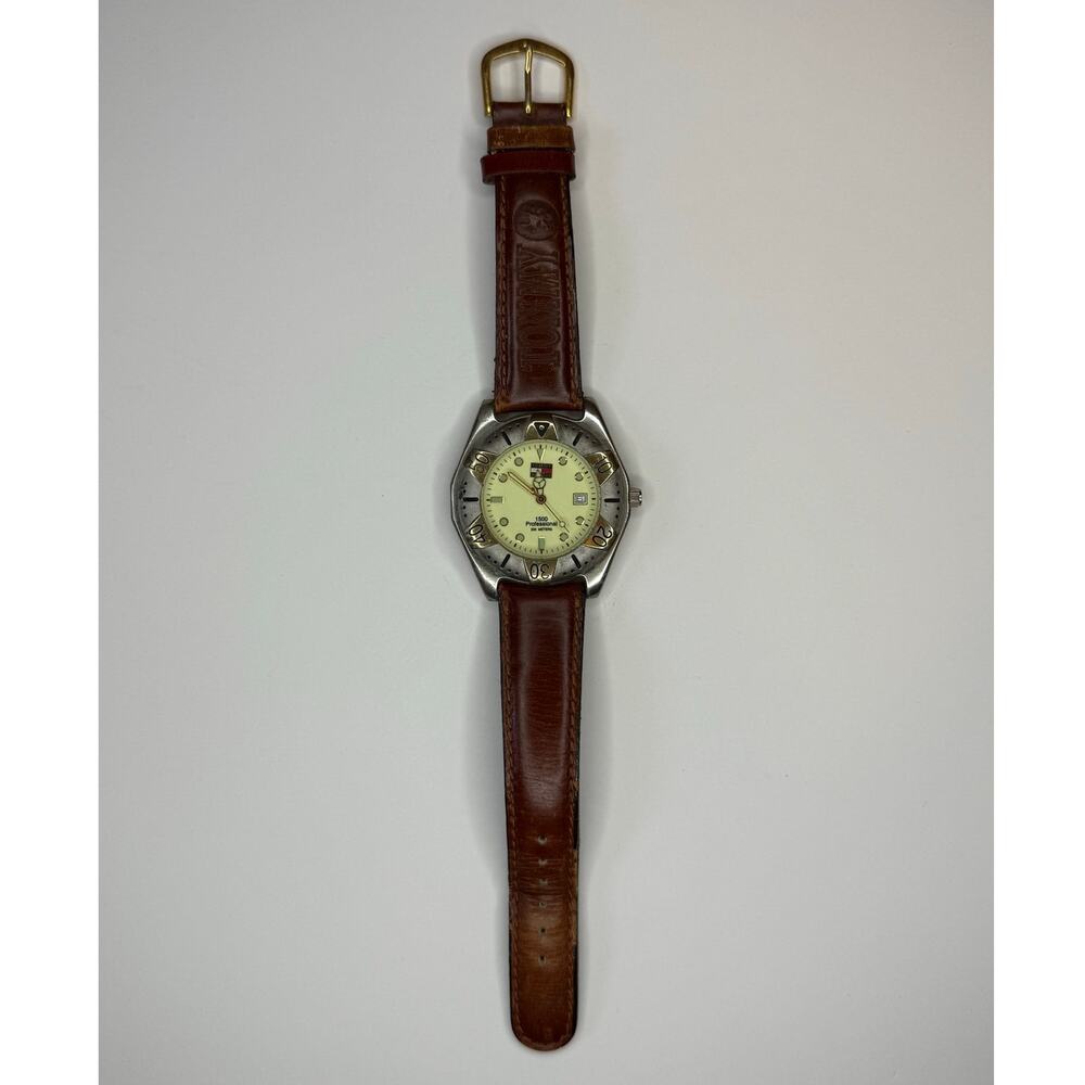 Tommy Hilfiger Vintage Genuine Leather Wrist Watch EXCELLENT CONDITION